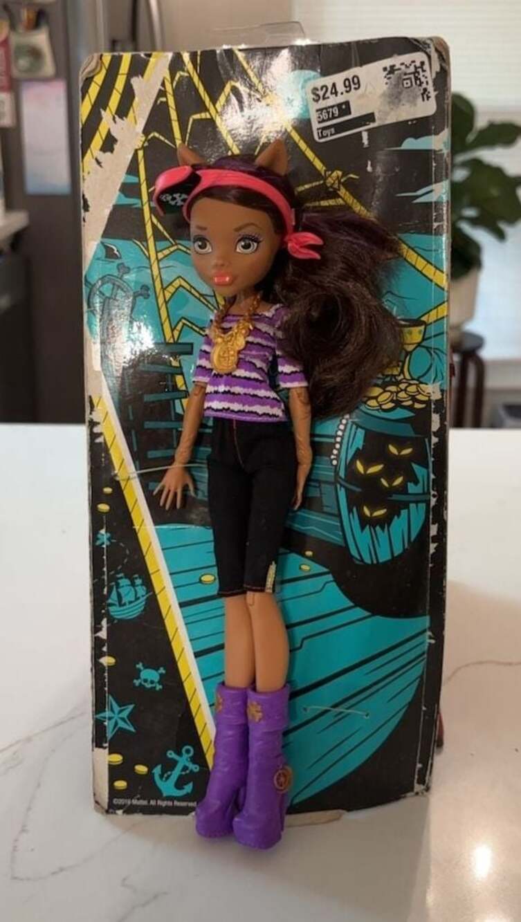 Monster High Shriekwrecked Clawdeen Wolf Doll